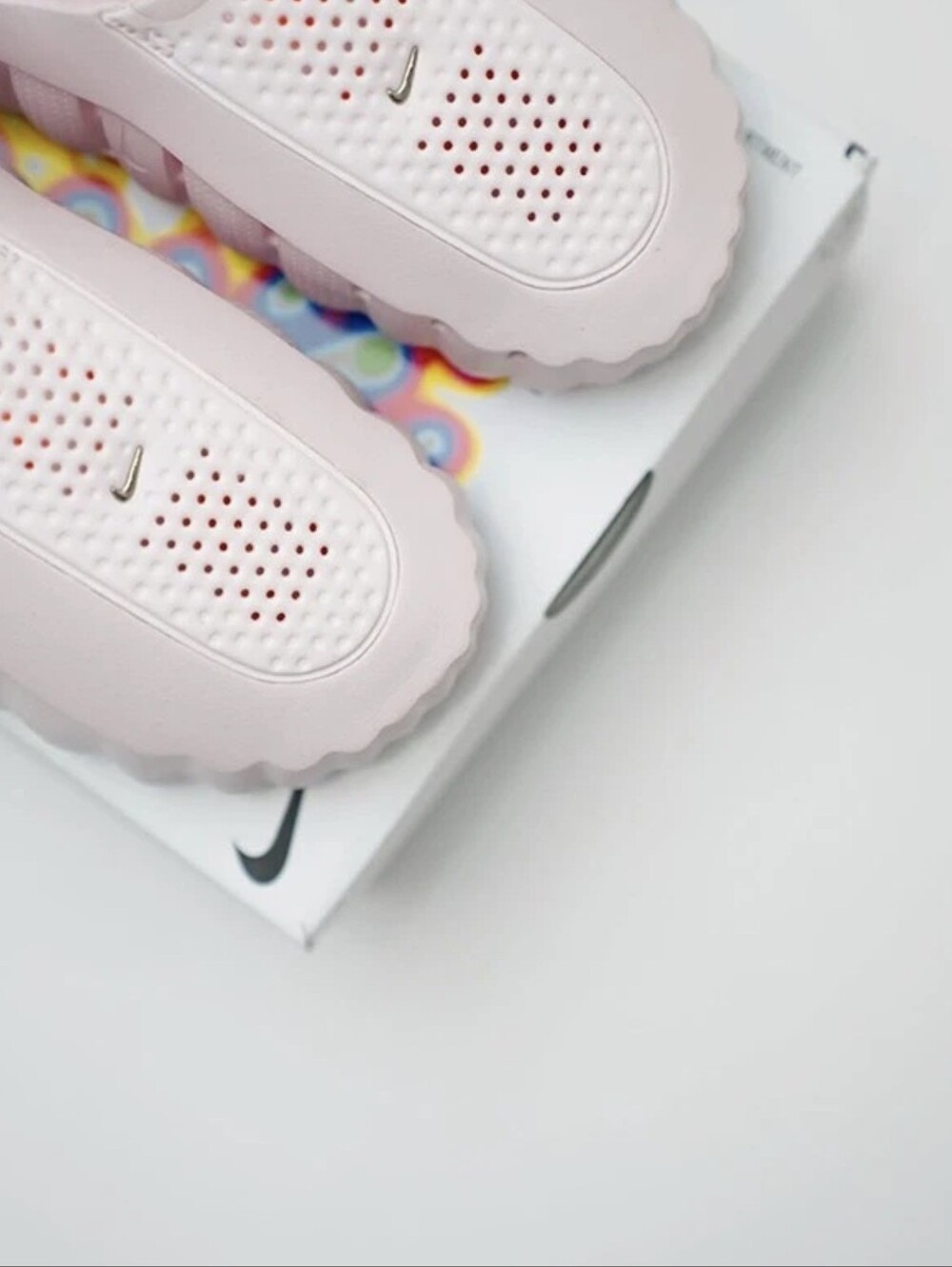 ***RUNS SMALL*** Women's Unisex Size 7 Nike Mind 001 Pink Pearl Slide Mule - Picture 3 of 7